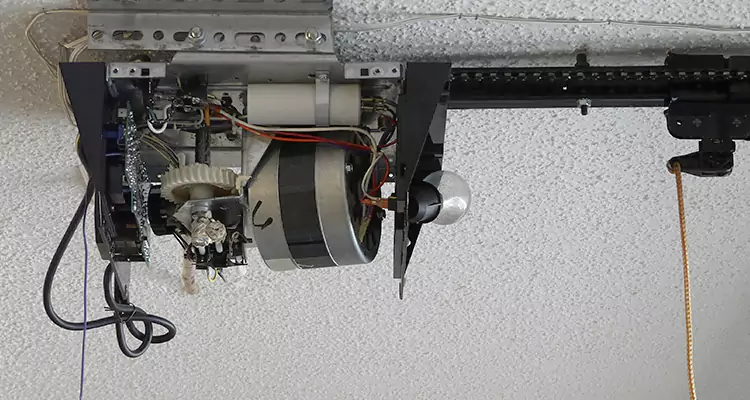 Emergency Garage Door Opener Repair in Hayward, CA