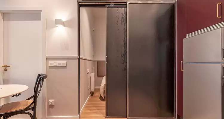 We Fix Closet Sliding Door in Hayward, CA 