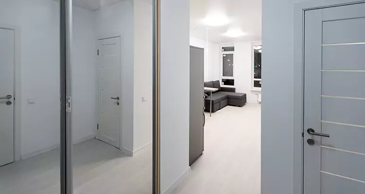 Modern Mirrored Closet Doors Repair in Hayward, CA